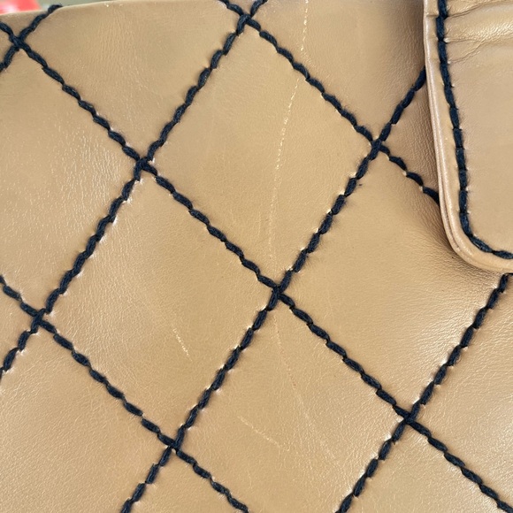 Chanel stitch with card and dust bag. - Picture 4 of 8